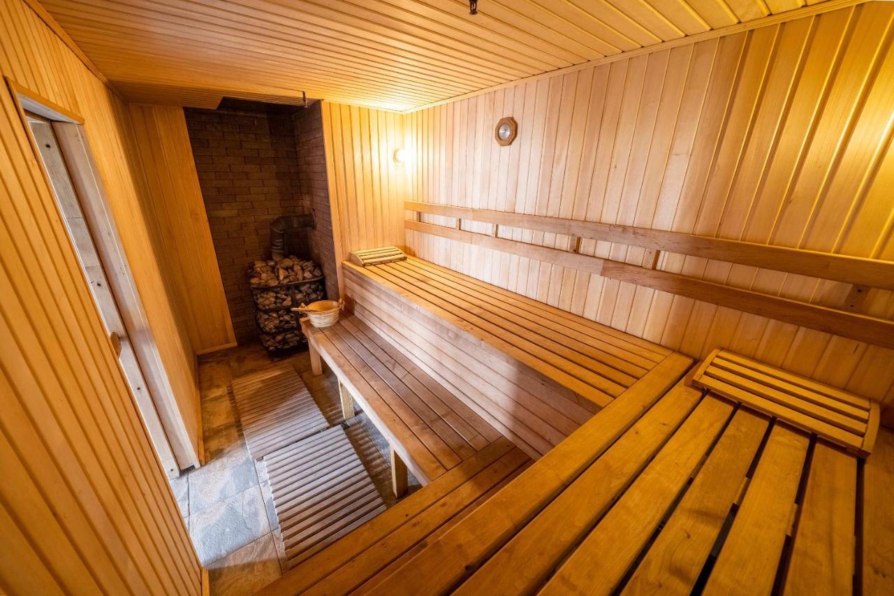 Сосновий Бір Svitjaz Exteriör bild